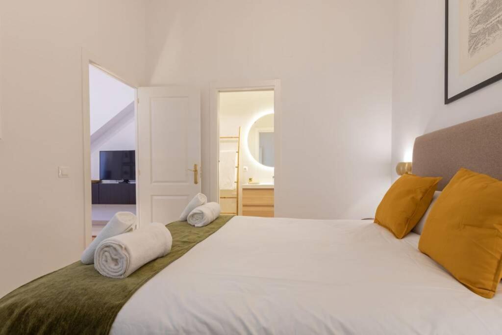 Mumu Luxury Suite Lirio Sevilha Exterior foto